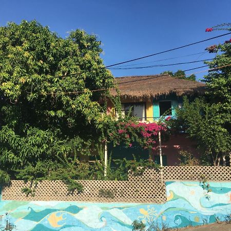 Hotel Confetti House Quy Nhon Esterno foto