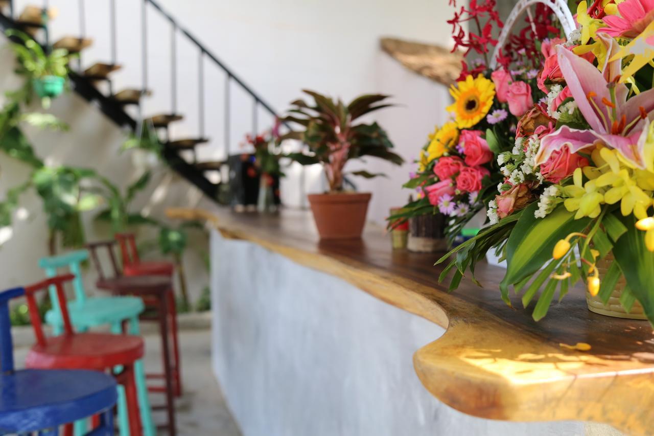 Hotel Confetti House Quy Nhon Esterno foto
