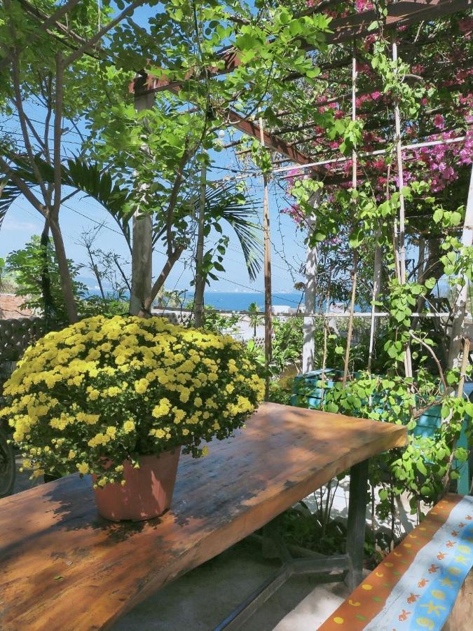 Hotel Confetti House Quy Nhon Esterno foto